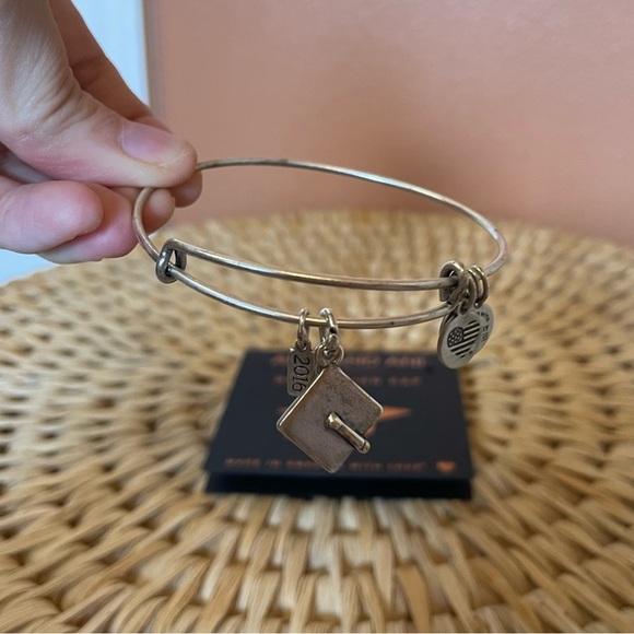 Alex & Ani Graduation Cap 2016 Expandable Silver Bangle - Picture 2 of 6